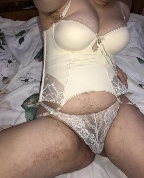 Do you think white suits me?