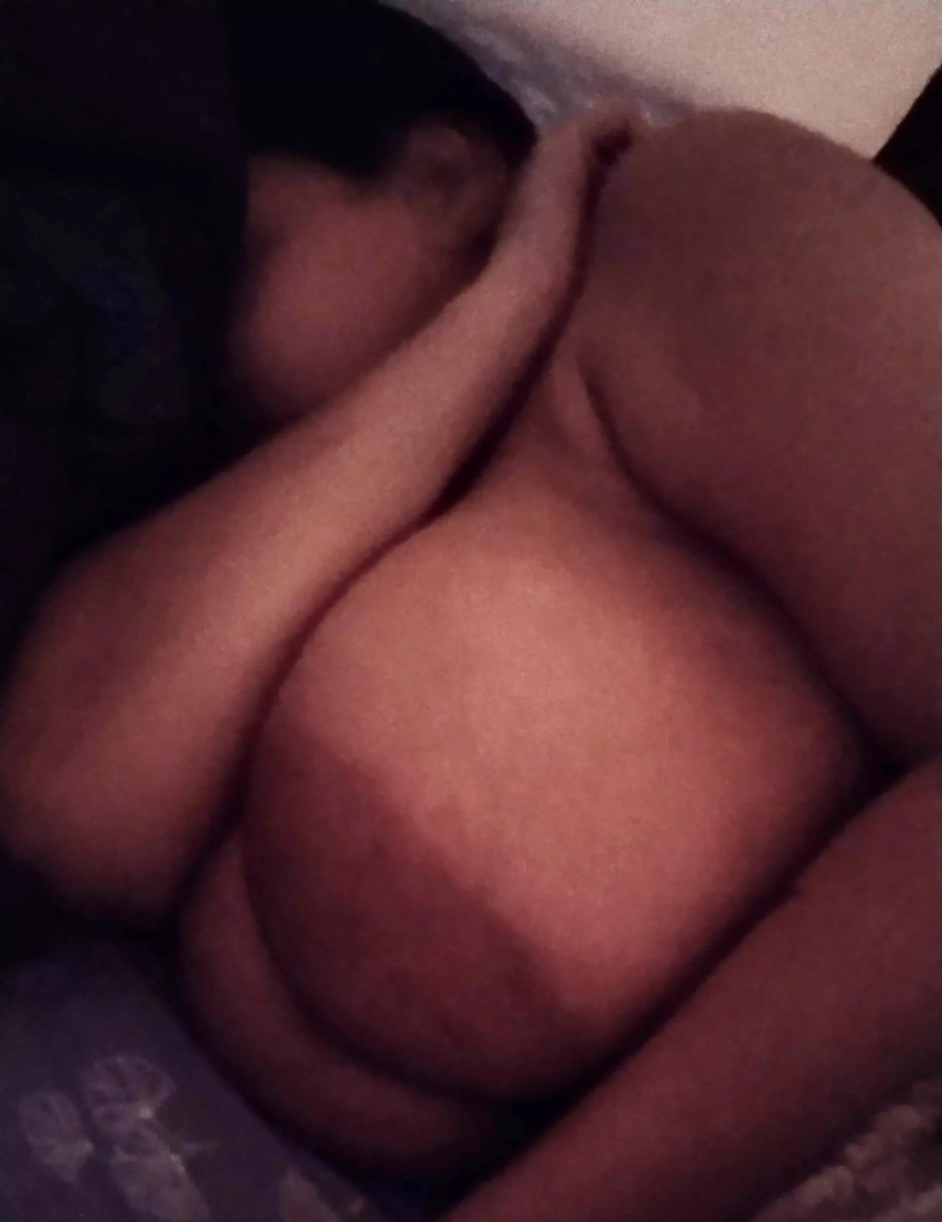 F33 180 lbs 5'9 my big boobs keep me warm during winters