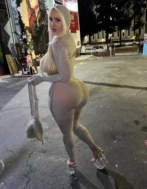 Fantastic outfit 🥵