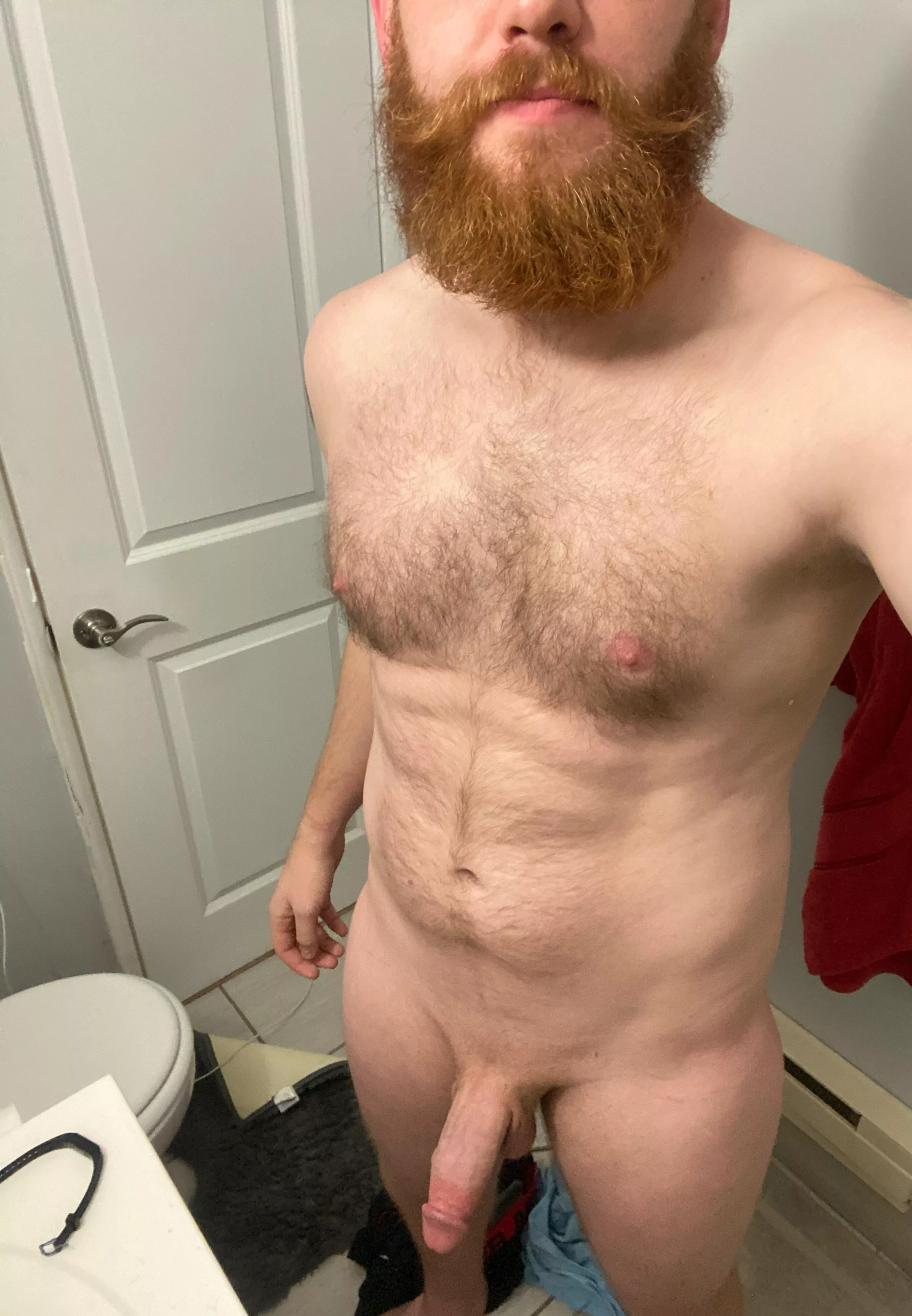 Got notified that I wasn’t showing enough beard so..