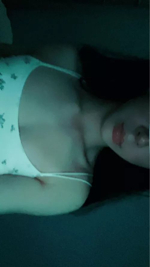 hey i’m new here! be nice pls ;-;