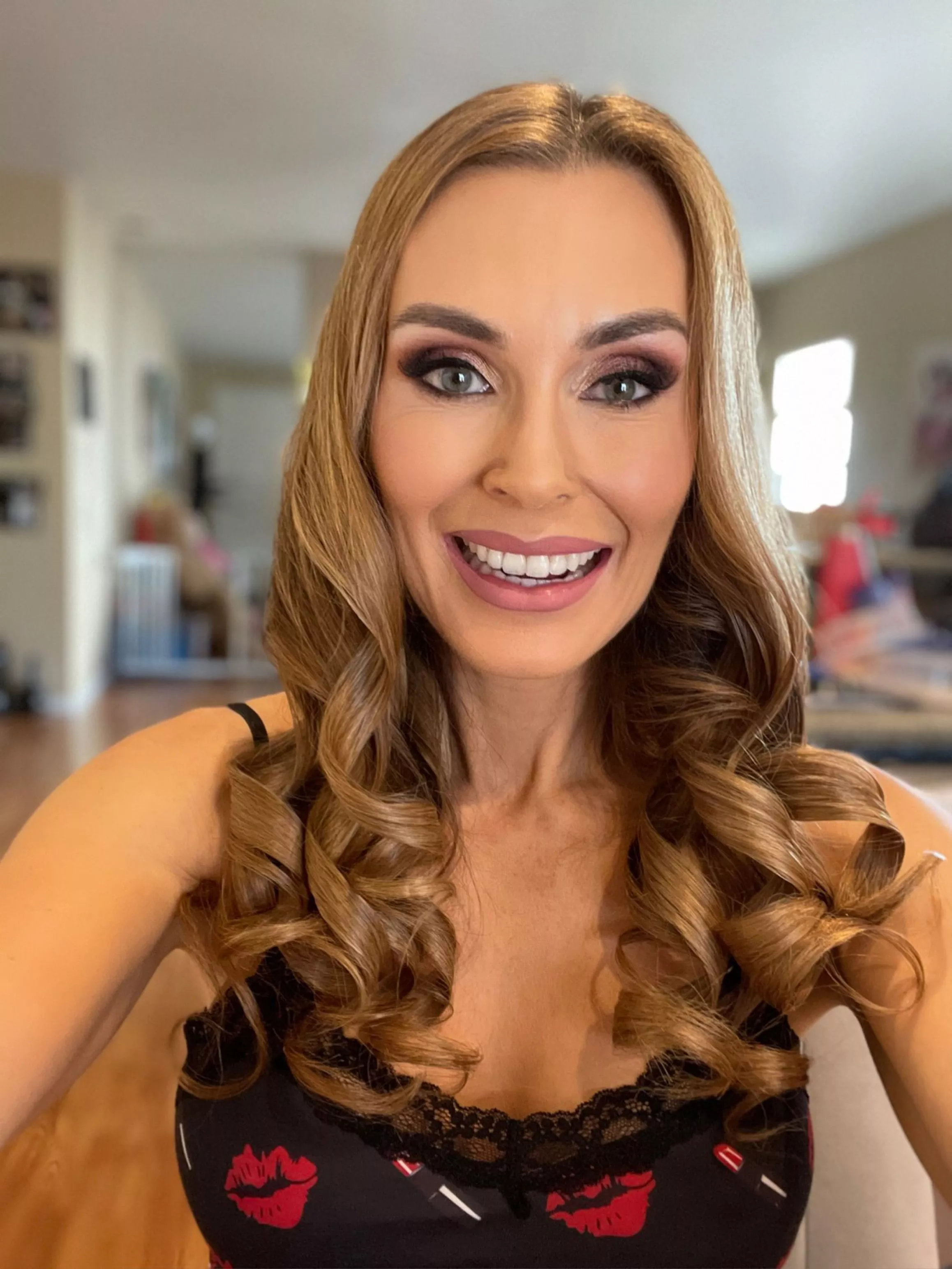 Hi! I have access to my Reddit again!