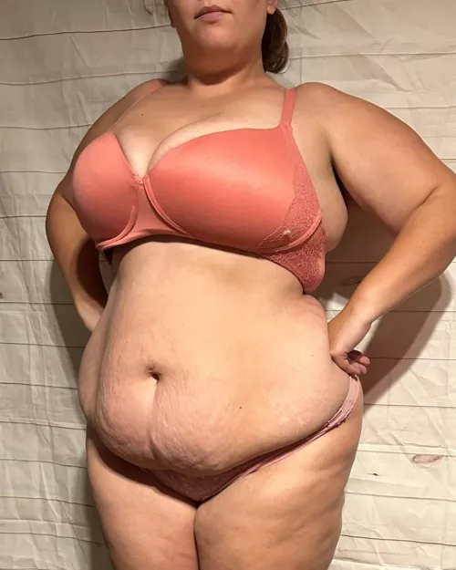 I always go up a size for the holidays 🥵