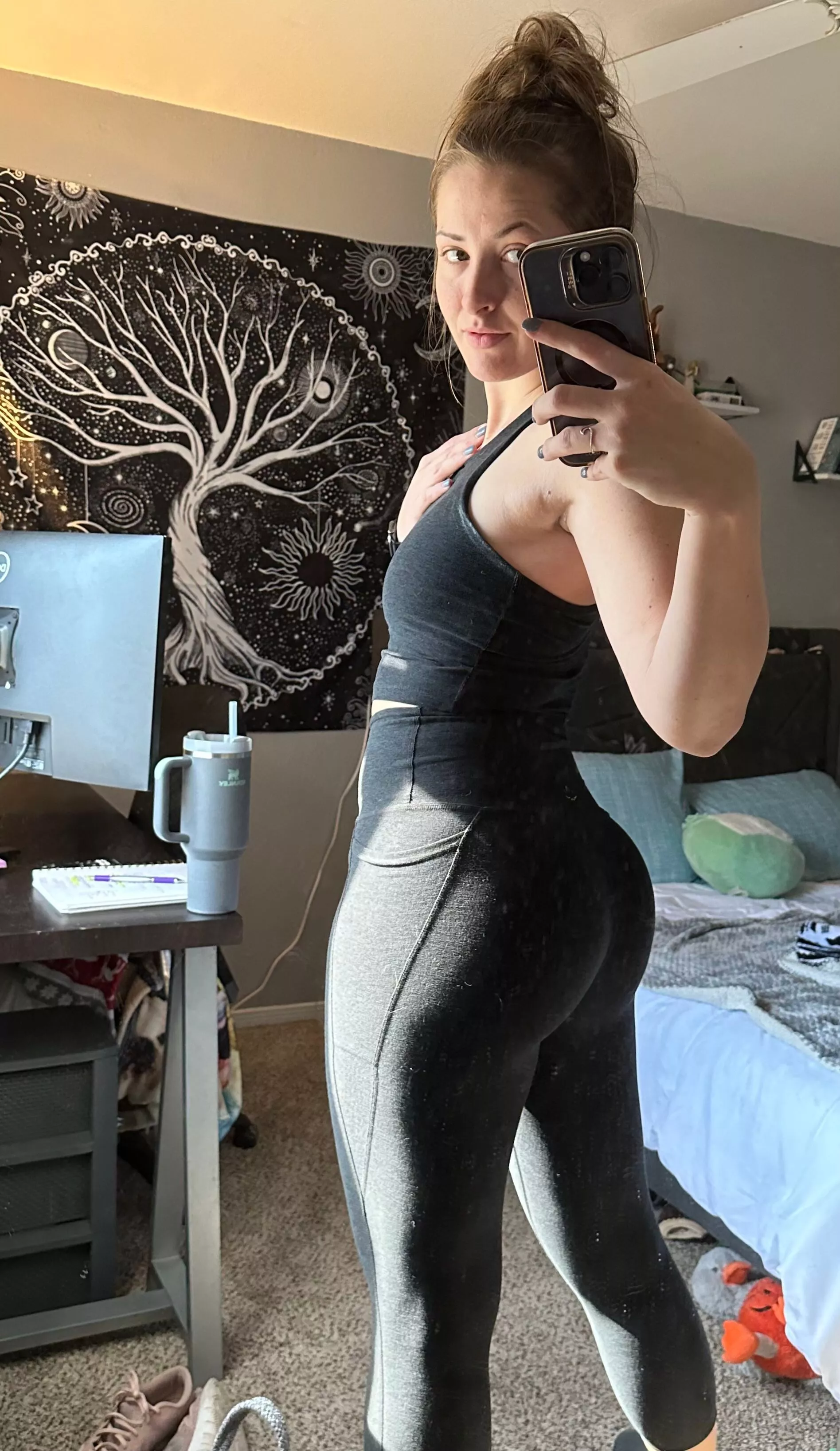 I hope you're down to workout together :)