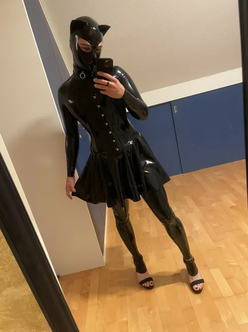 I just love this outfit 🐱🖤