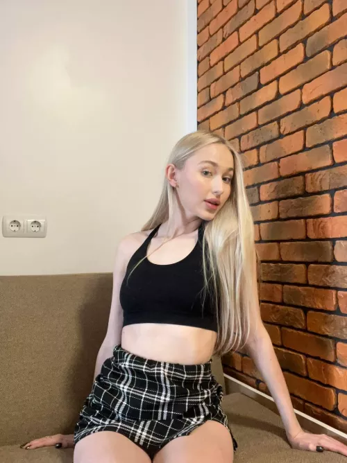 I look so innocent but there are no panties under my skirt [f]