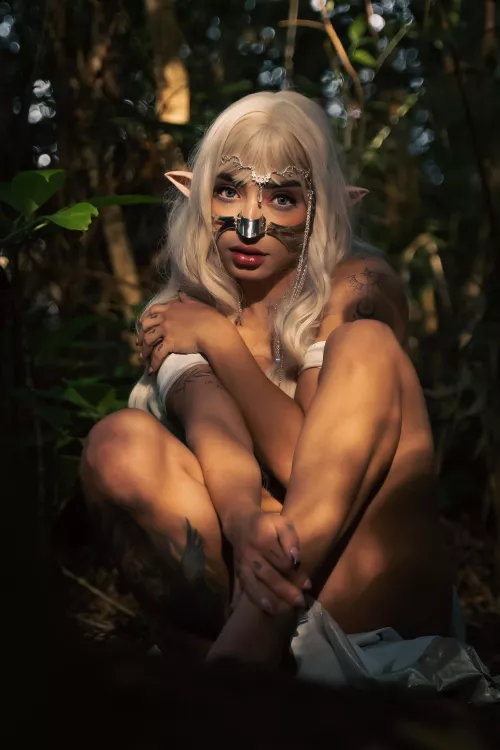 I love dressing up;)