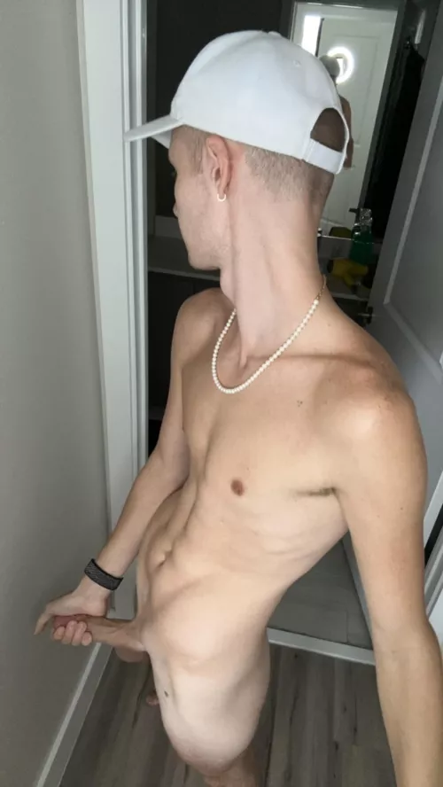 I love pearl necklaces