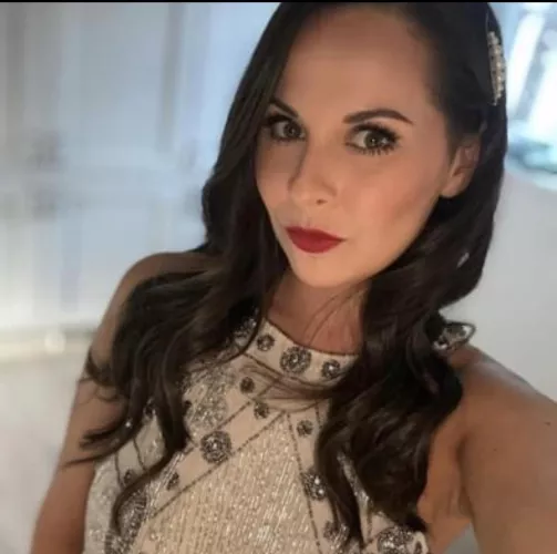 I need a bull to fuck my wife and take this to the next level