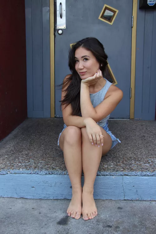 Just a little cute flirtation from this Japanese hottie