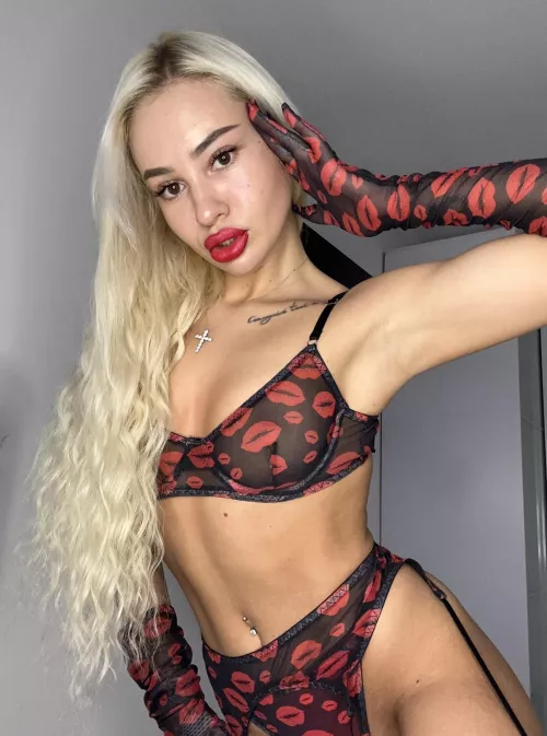 Let me be your needy slut