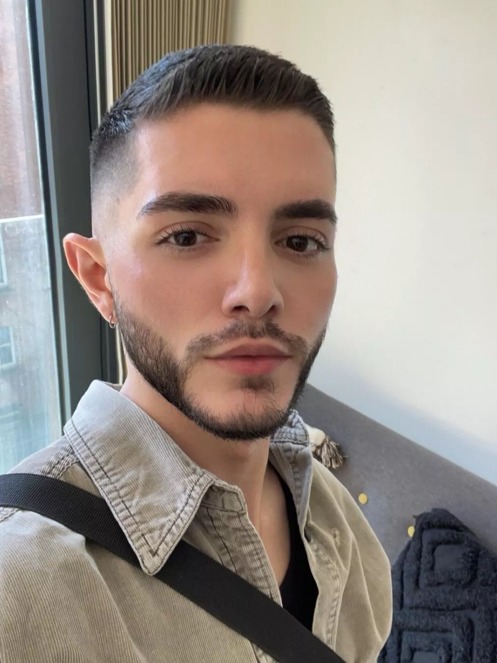 my first post here, hey 👋🏻