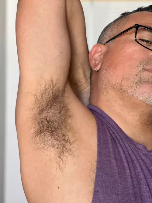 Nothing drives me crazy like getting my pits licked