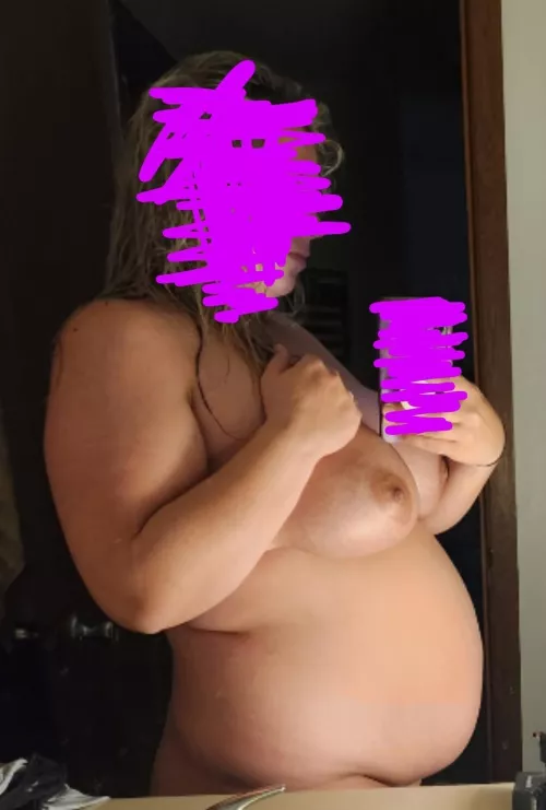 Pregnancy has been good to me.💜😜