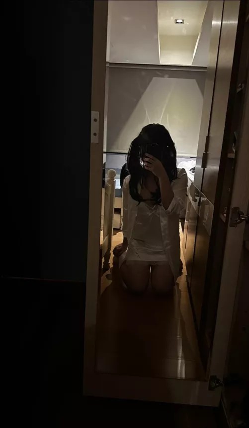 sleeping with a plug in my butt because good girls stay ready 24/7 🤍