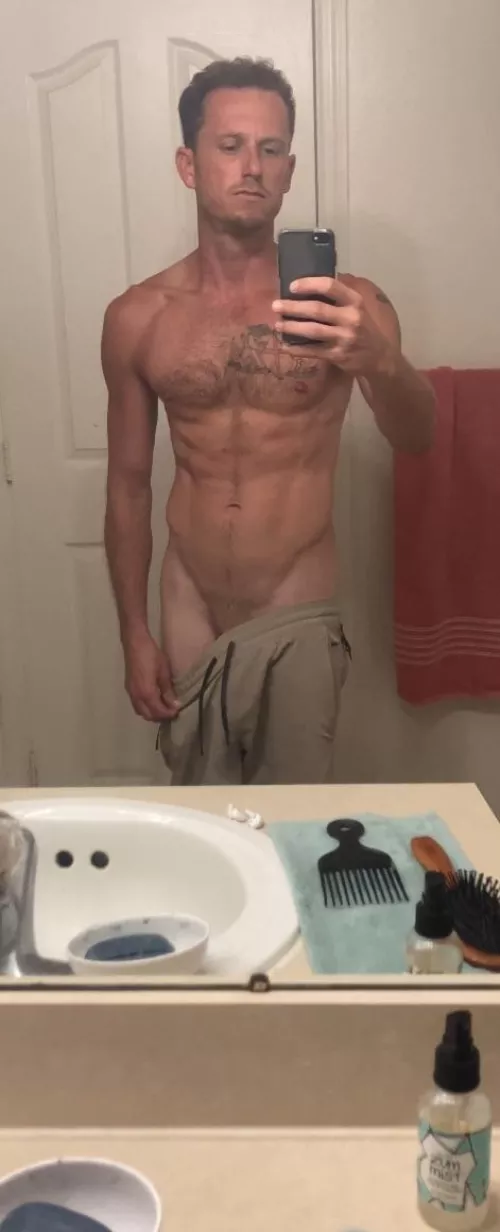 *Takes off the rest off with her teeth.