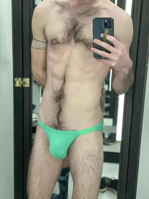 They’re a little small but the bulge is 👌🏻