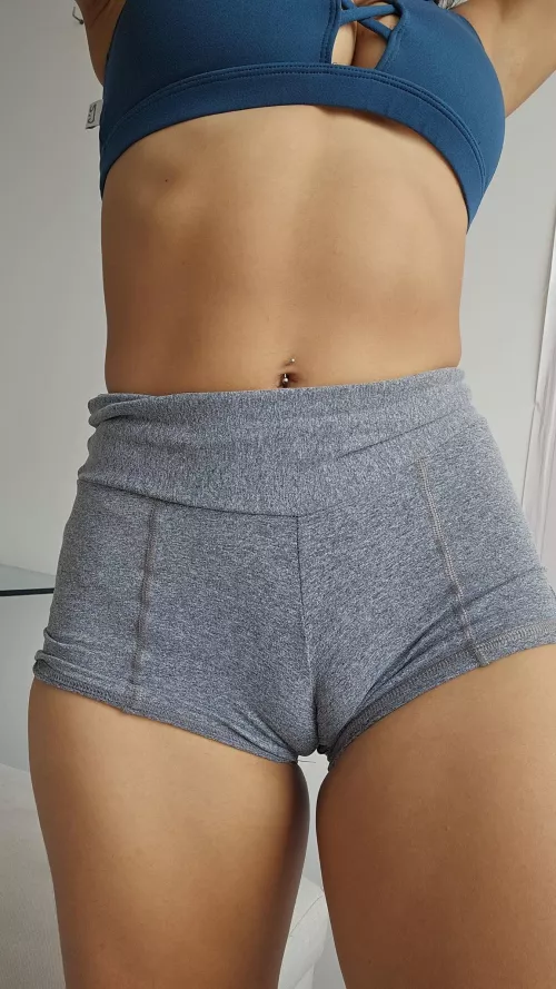 This thicc pussy is hungry