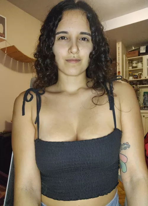 Who needs a bra? Nobody!