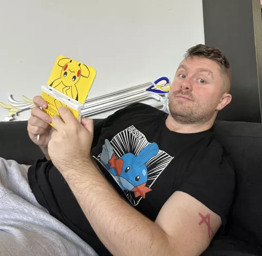 who still plays their 3DS? 🎮