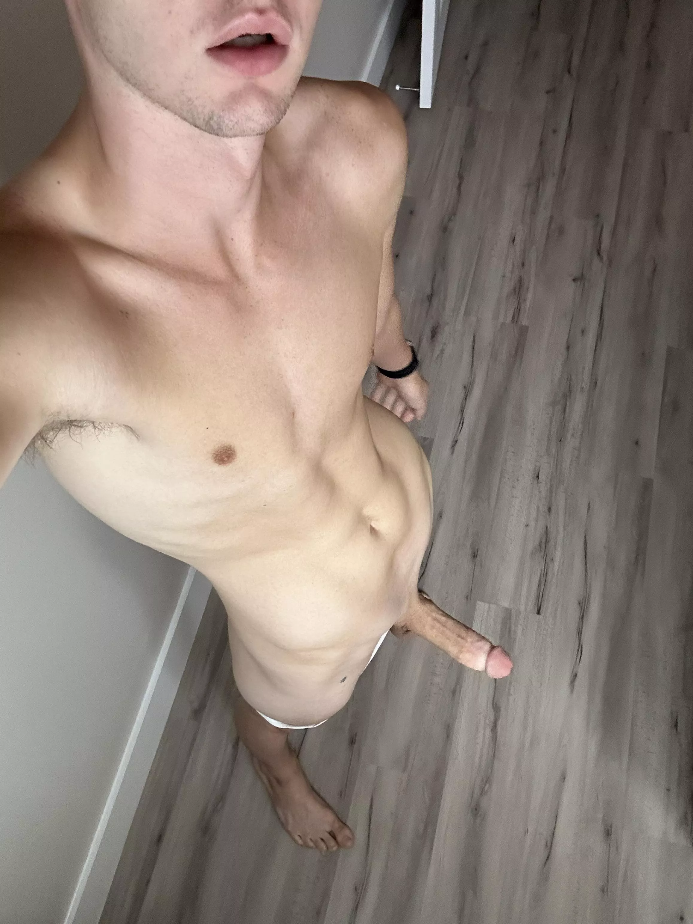 Working from home means I can be naked all day 😏