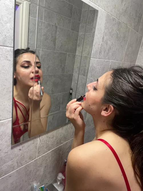 Would be so much fun to have a friend to have naughty sleepovers with