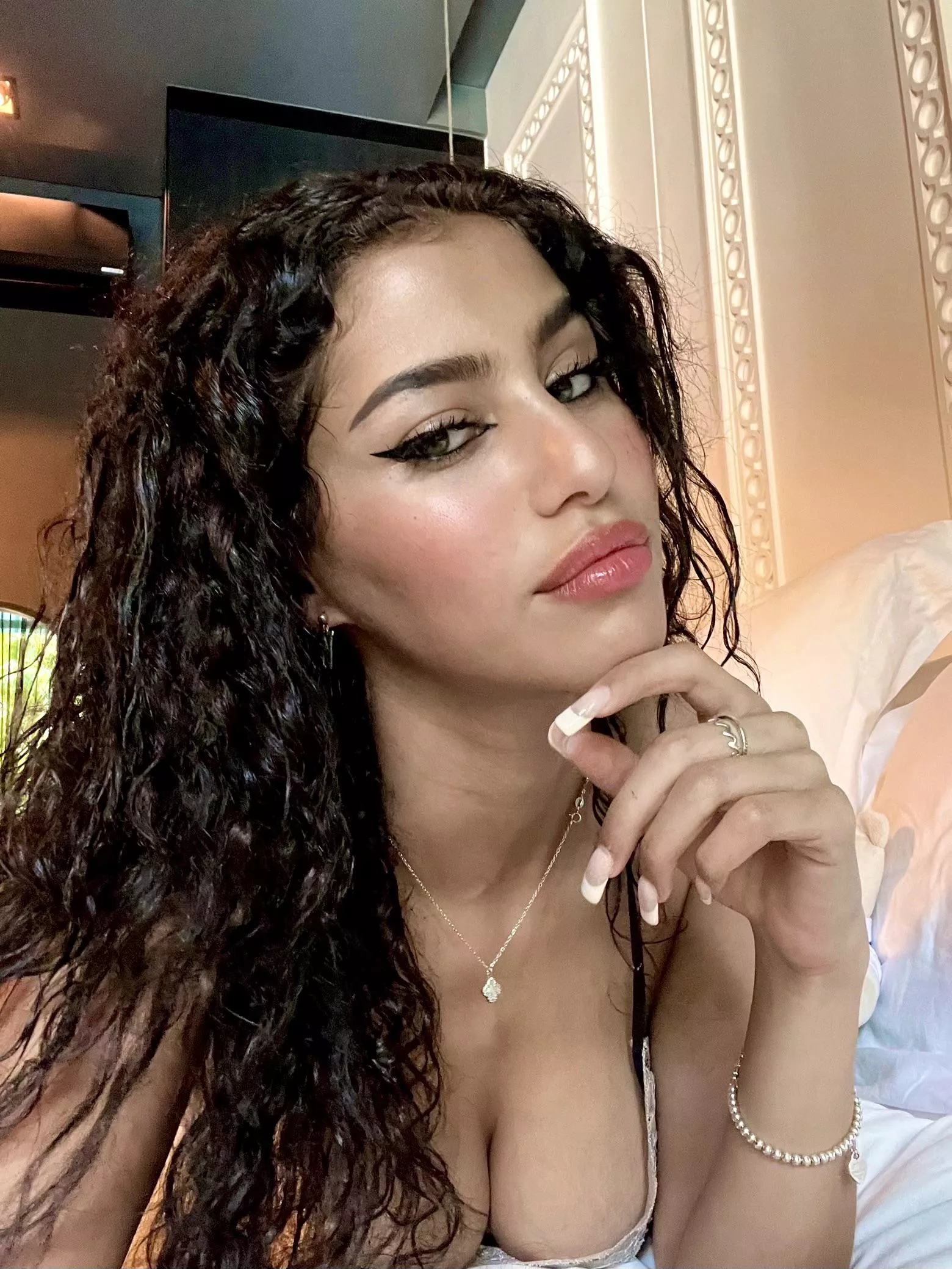 Your Egyptian mistress awaits you ✨