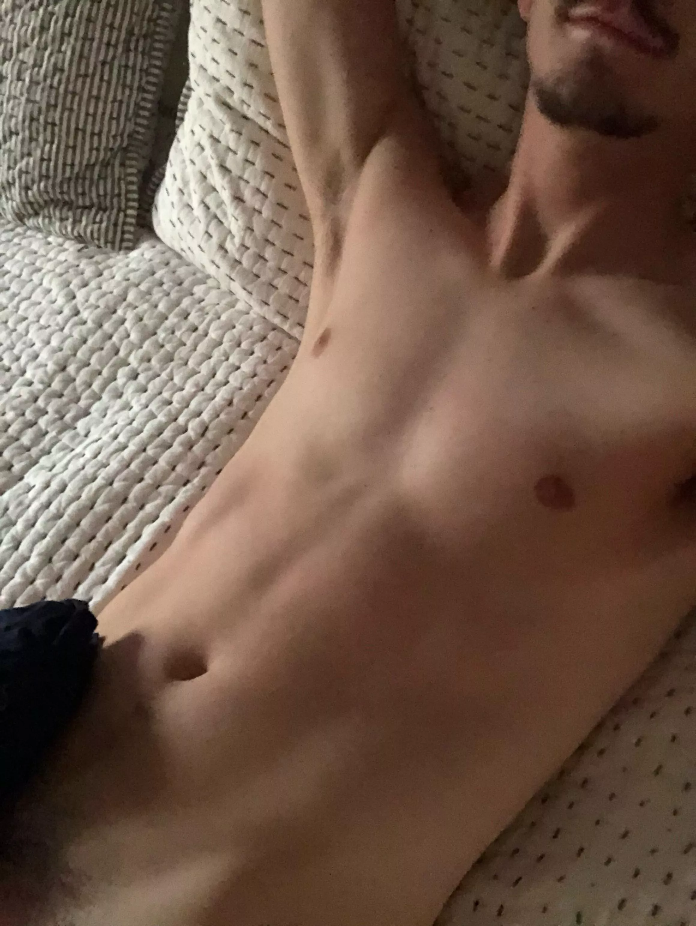 24 anyone like being called daddy? @obsidian-green