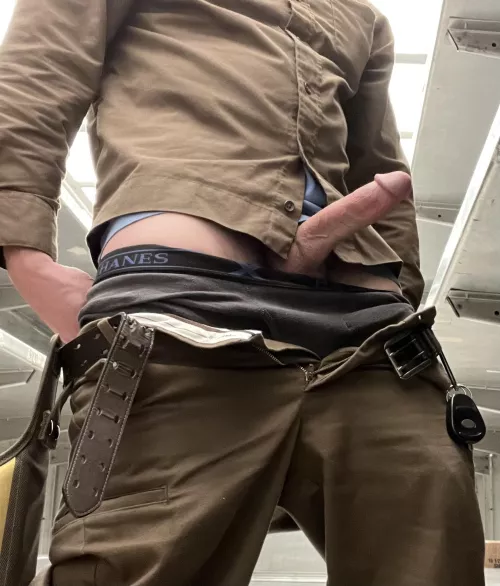 (40) Your package is out for delivery