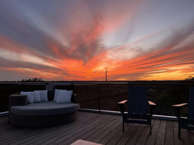 Any cakes (females) in San Antonio TX horny and available tonight?