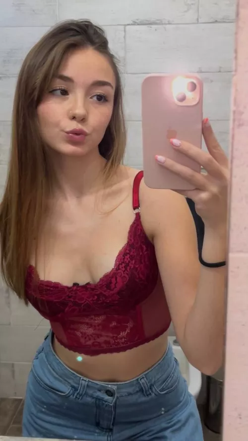 Brunette hair suits me well