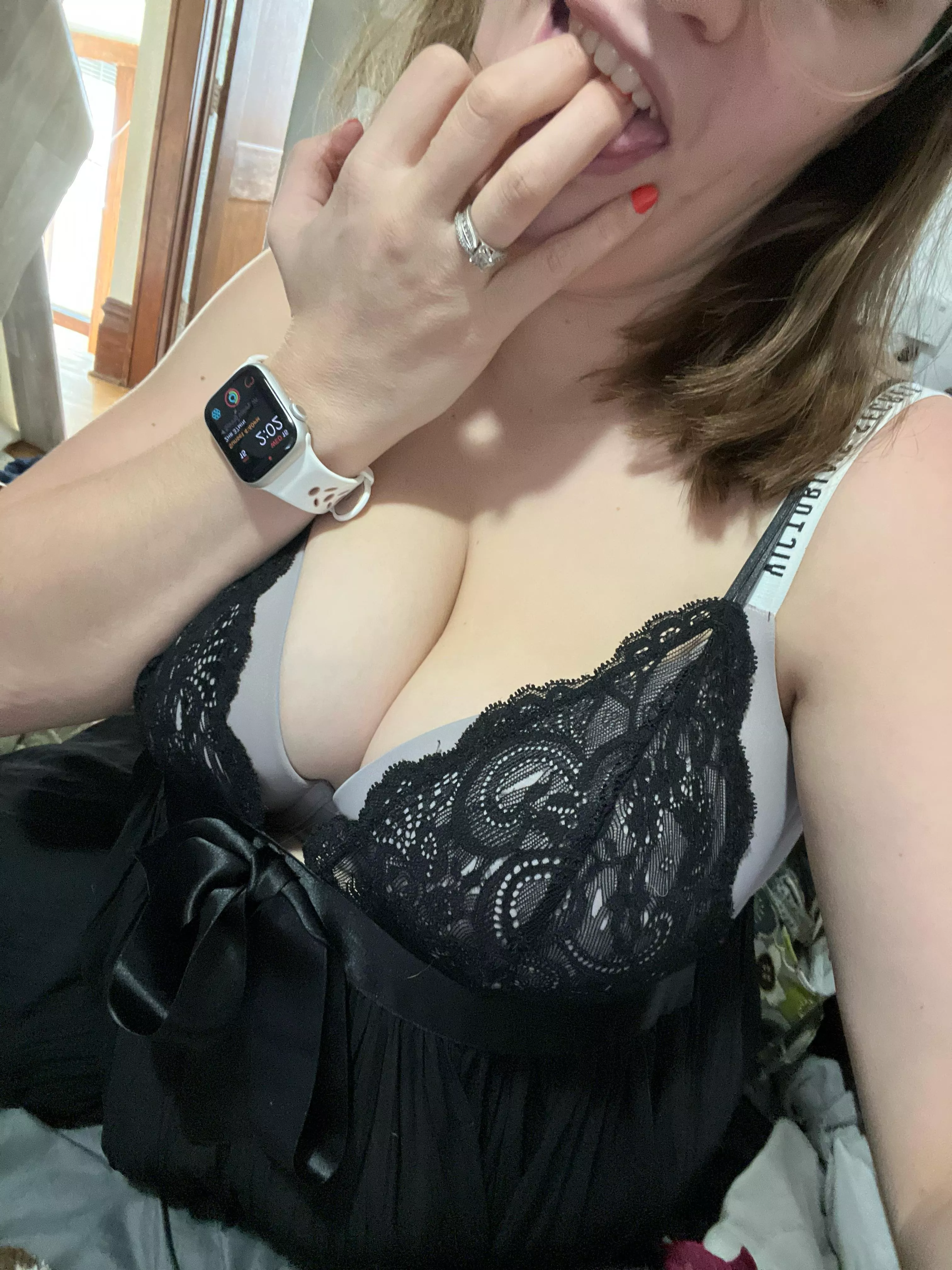 Bury your face in this married MILF’s cleavage