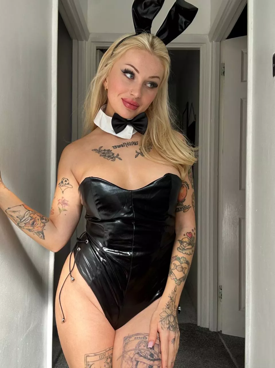 Do I make a cute bunny girl?