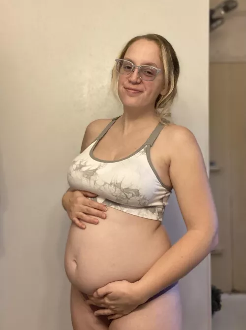 Does my pregnant body turn you on babe?