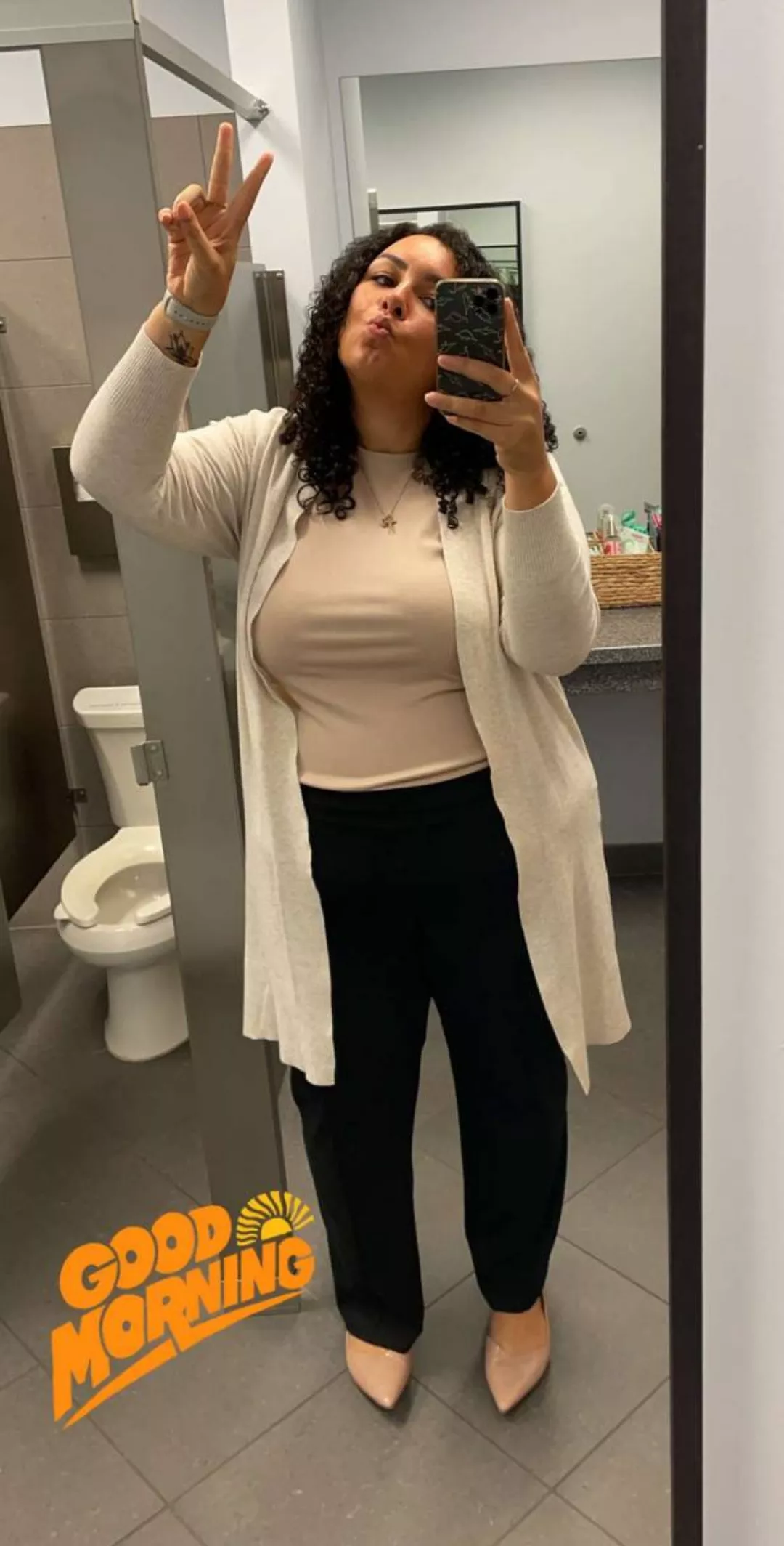 Good morning beauties 😘