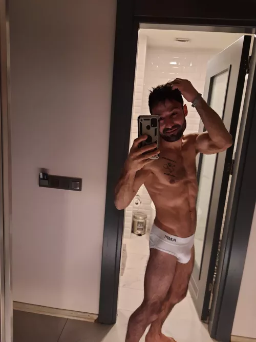 Hi everyone ! Lots of love from Turkey 🤍