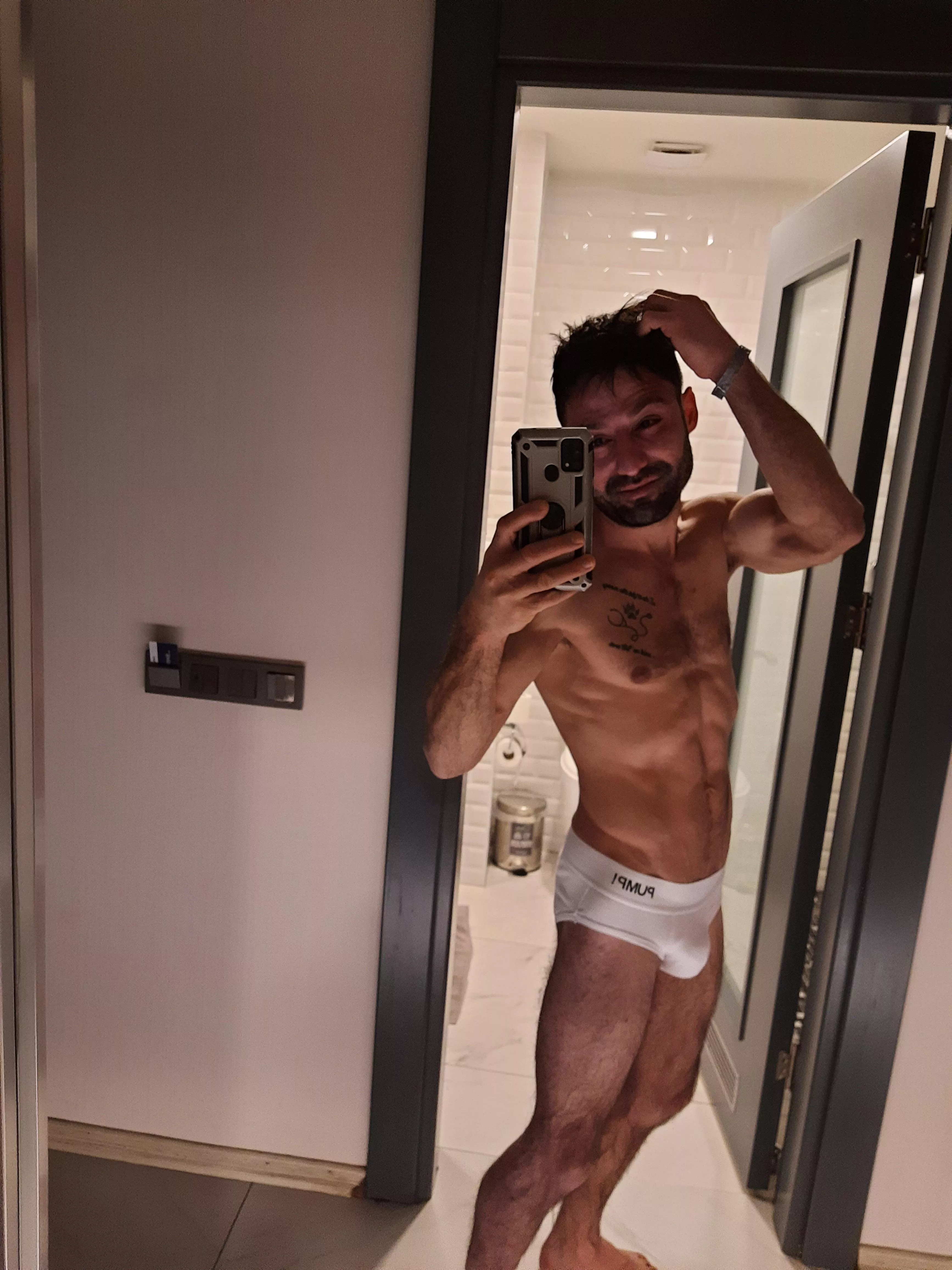 Hi everyone ! Lots of love from Turkey 🤍