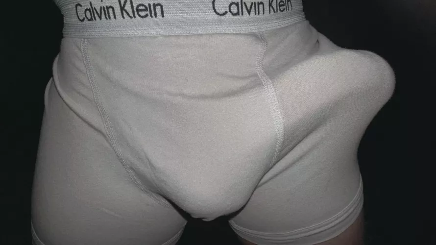 Hope you like my big bulge😮‍💨👀 Packing over 7,5“ (20cm) // snap: tobias-kng