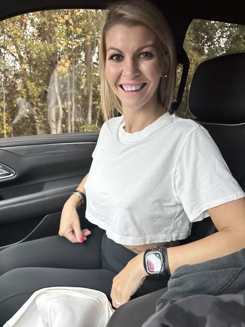 I go hard in a crop top!