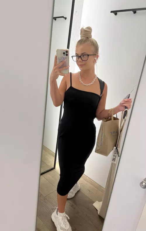 i hope i look fuckable even when im not naked