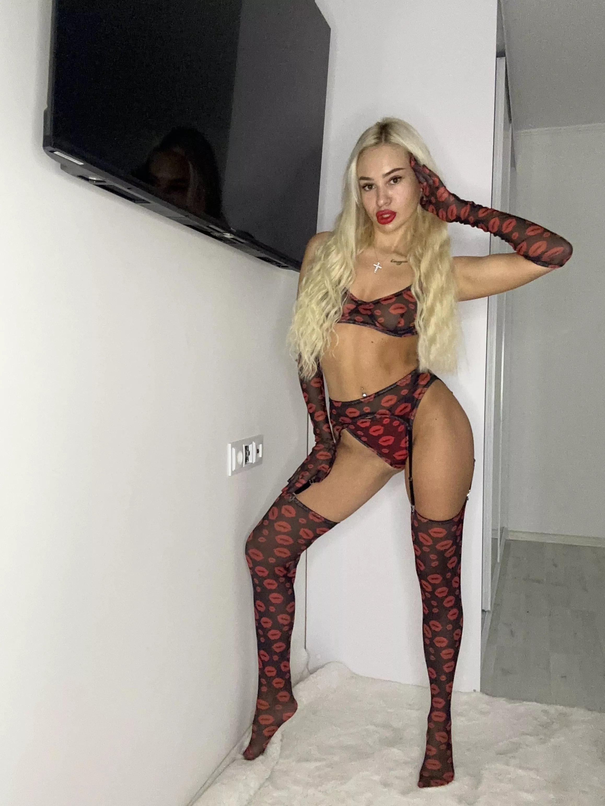 I want you to play with me