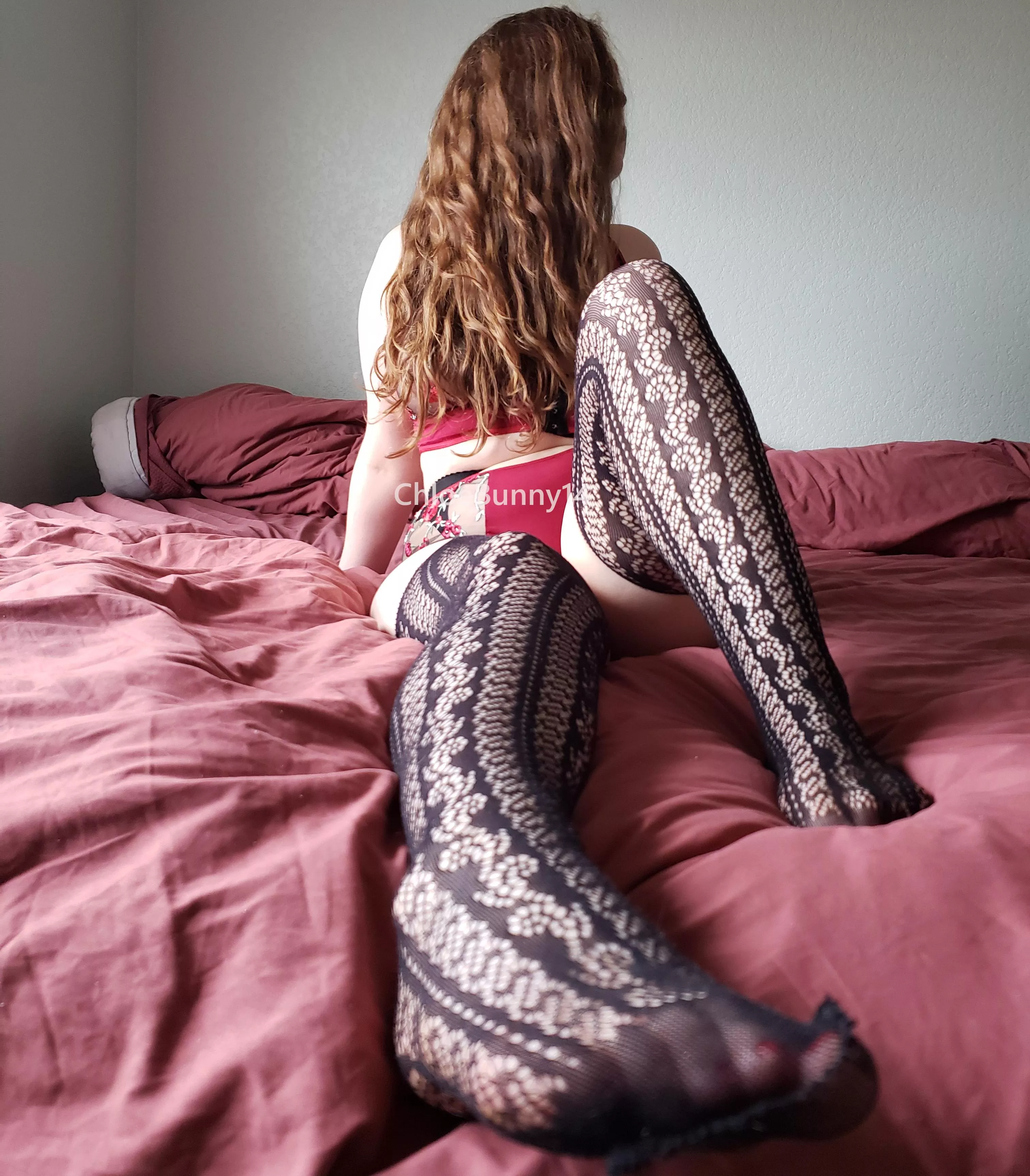 If you're a very good boy, you can worship them. I want to play with humiliation (and SPH!), cuckold, fantasy blackmail & expose, homewrecking, tease & denial, CBT, CEI. Tons of femdom premades [dom][sext][pic][pty][rate][snp][toy][vid][fan][oth