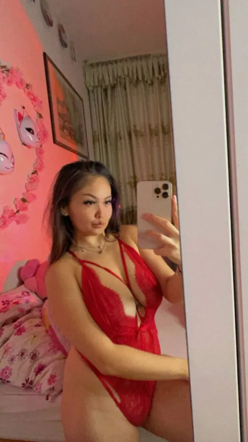 I'm your new neighbor, how about a welcome dinner invite?