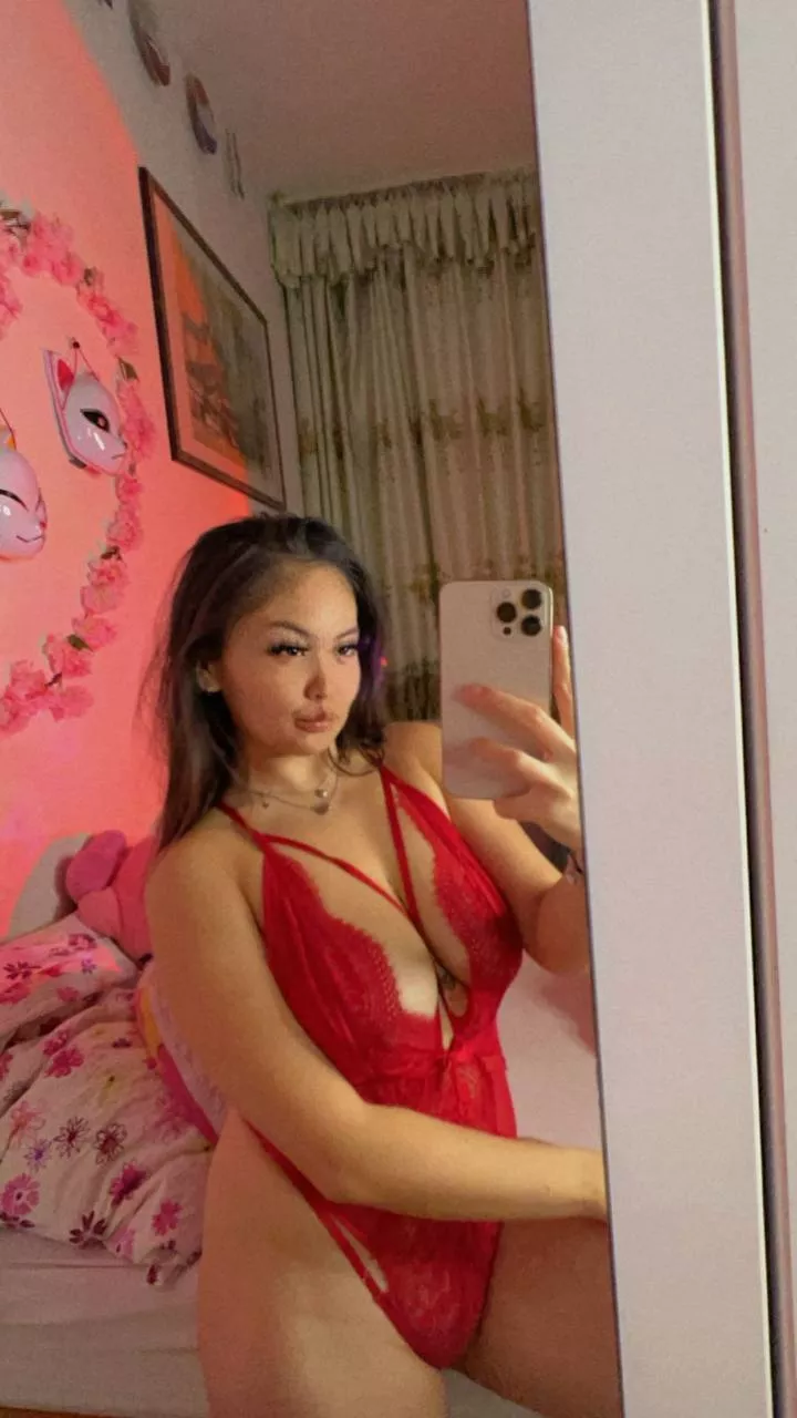 I'm your new neighbor, how about a welcome dinner invite?