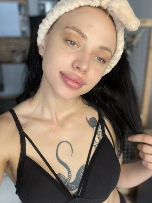 Just woke up, good morning to everyone