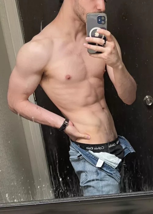 love getting my jeans pulled off 😈