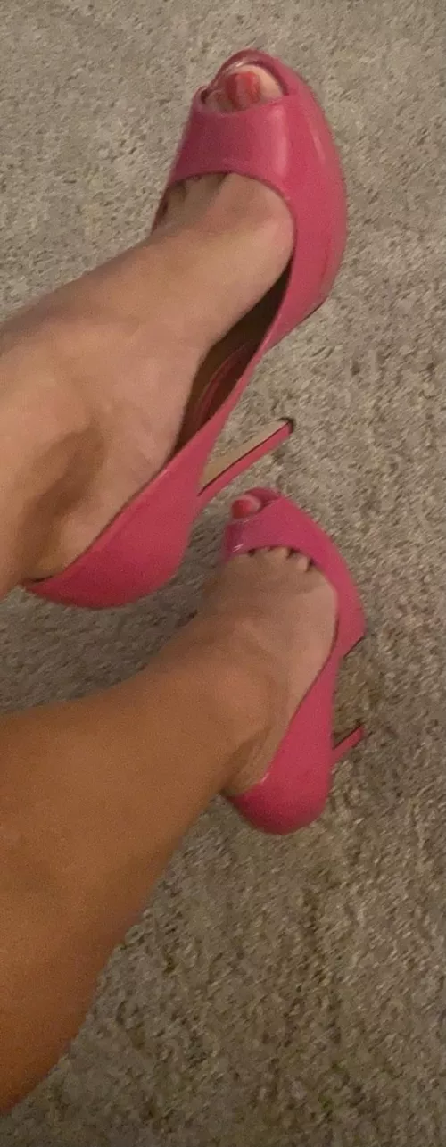 Pink heels!