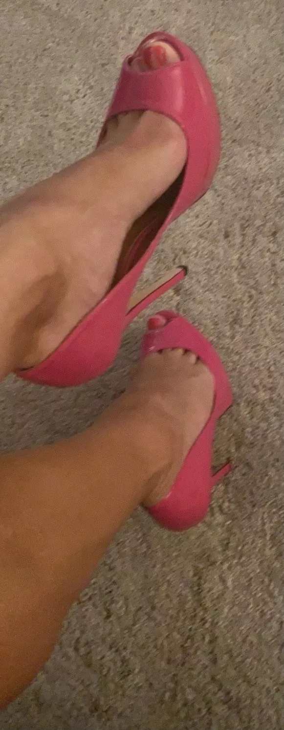 Pink heels!