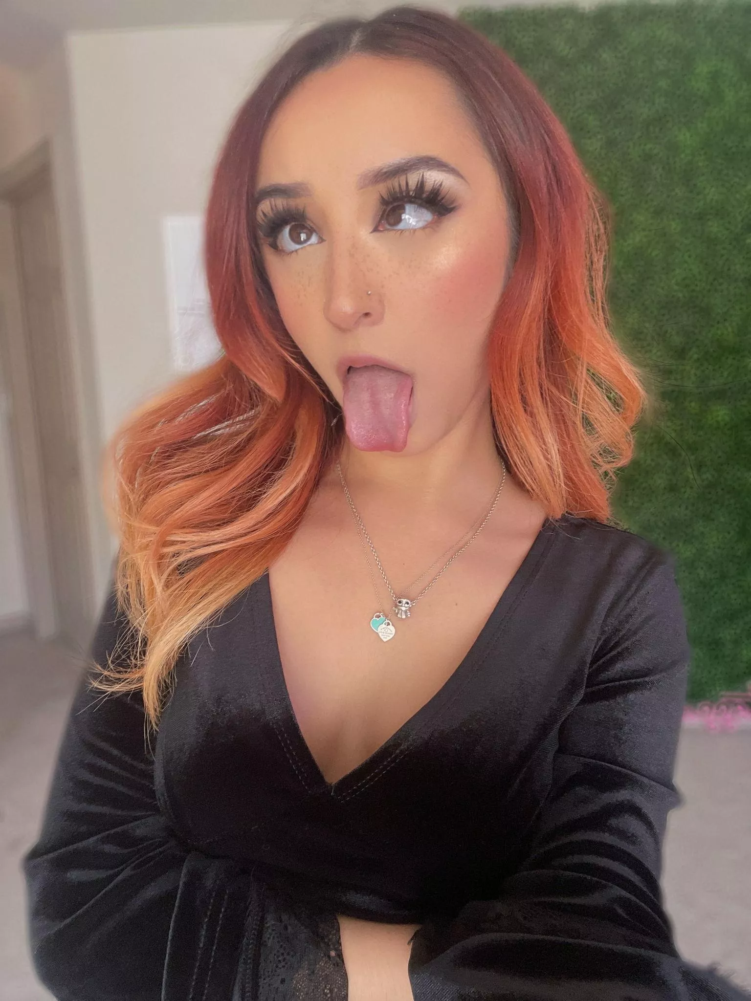 slutty latina that will make you cum harder than your boring girlfriend 🤤💗 [cam] [dom] [gfe] [sext] [pic] [rate] [vid] (pricing below)