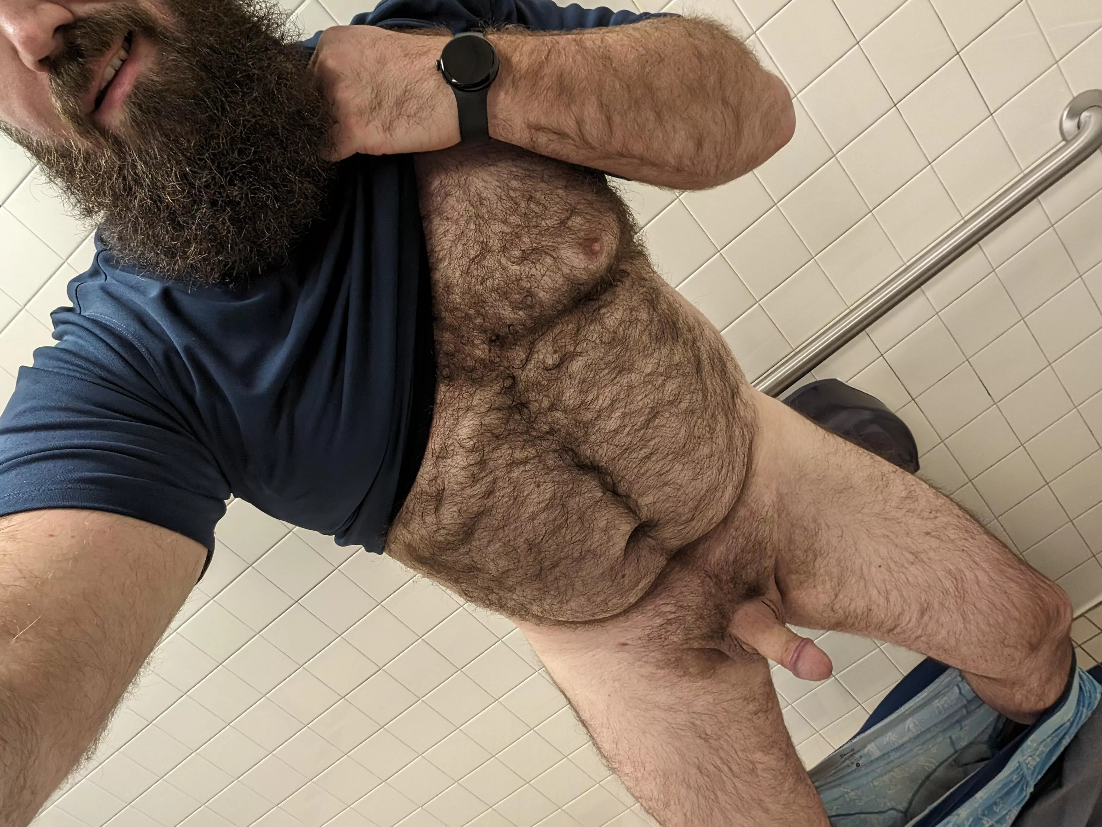 That's right, your it guy is in the bathroom taking nudes and ignoring your tickets. 😏😈